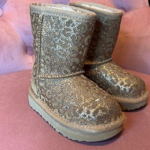 Gold cheetah toddler ugg